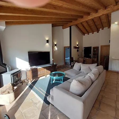 La Casaca En Plena Sierra De Gredos فيلة
