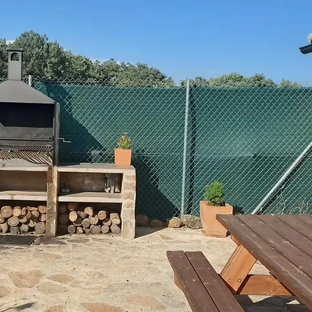 La Casaca En Plena Sierra De Gredos فيلة